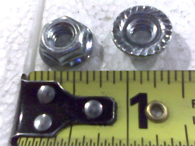 013-9001-00 - 1/4-20 Hex Flange Nuts Zinc w/Serrations