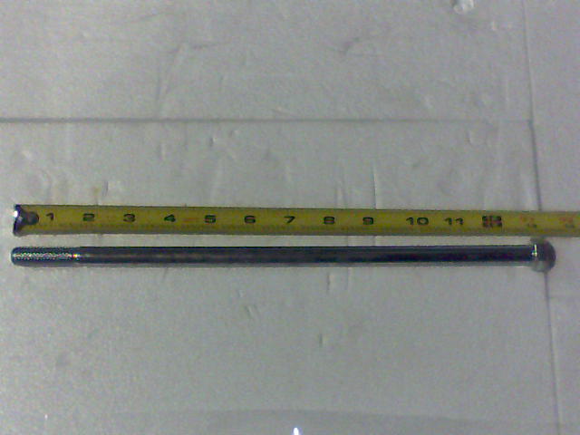 018-2017-00 - 1/2 x 13 Hex Bolt