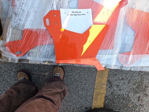 026-0231-00 - Rear Plate--RH--Painted | Free Shipping