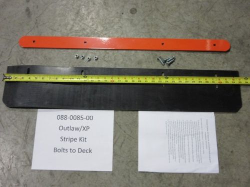 088-0085-00 - Outlaw/XP Stripe KitBolts to Deck