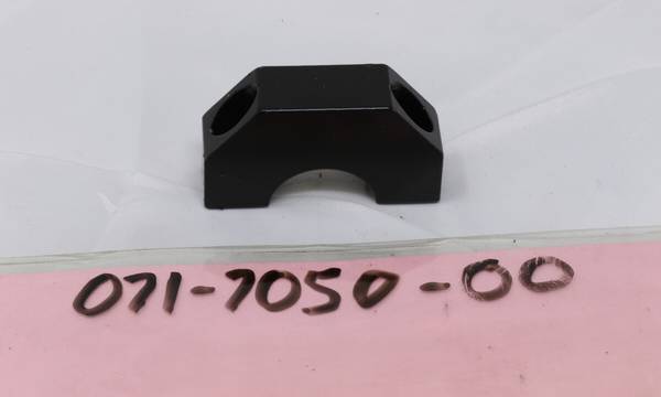 071-7050-00 -  Arm Rest Base Clamp